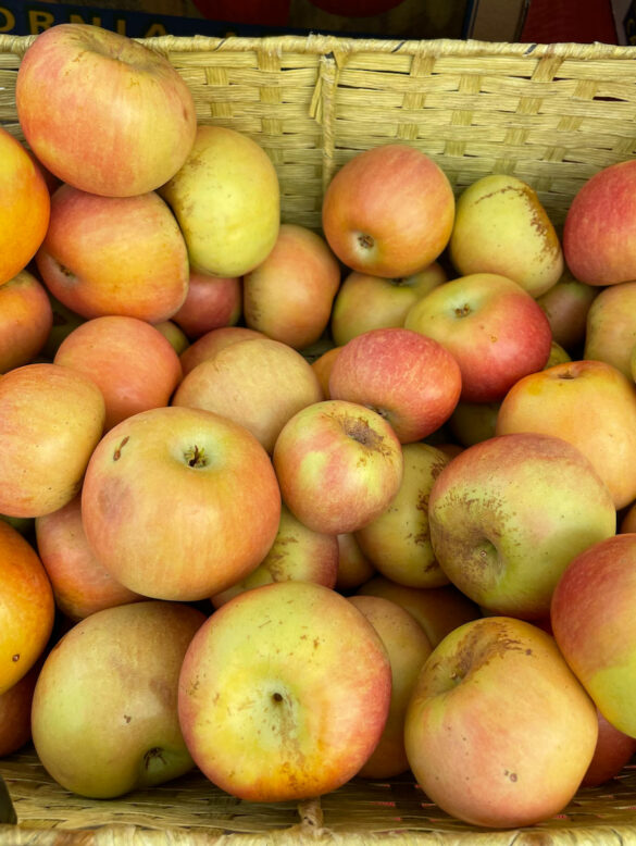 fuji_apple-cuyama_orchards-1